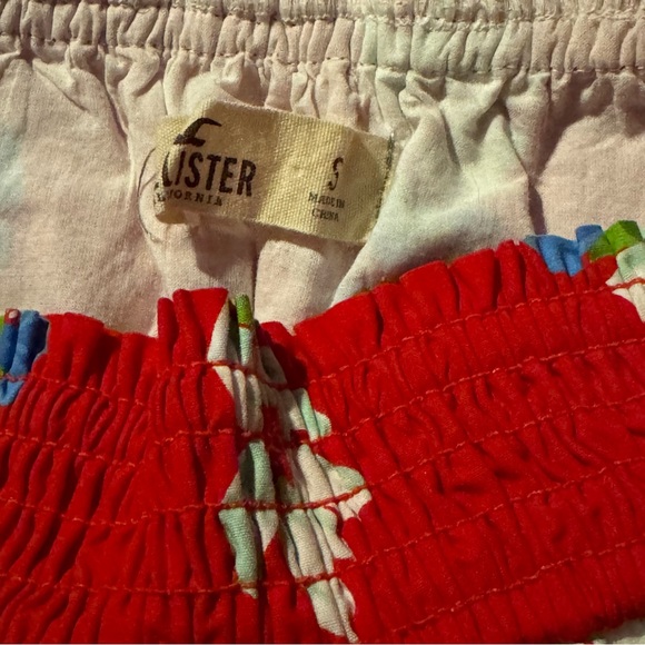 HOLLISTER SKIRT SIZE S EUC - Picture 2 of 2